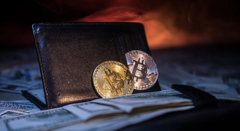 bitcoin-cartera-dreamstime.png