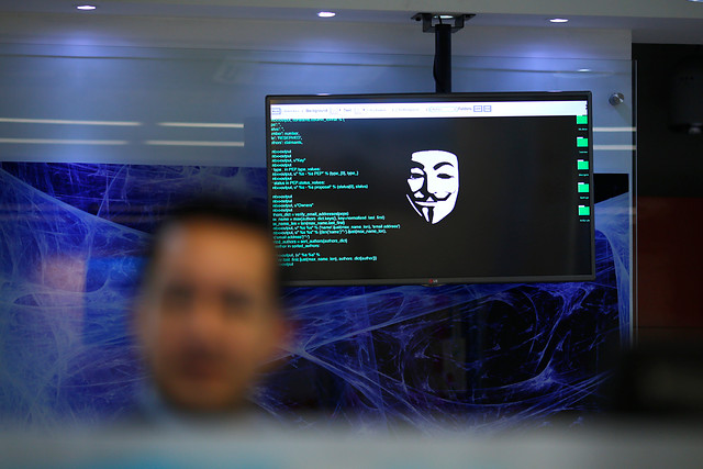 hacker-hackeo-ciberataque-programacion-anon.jpeg